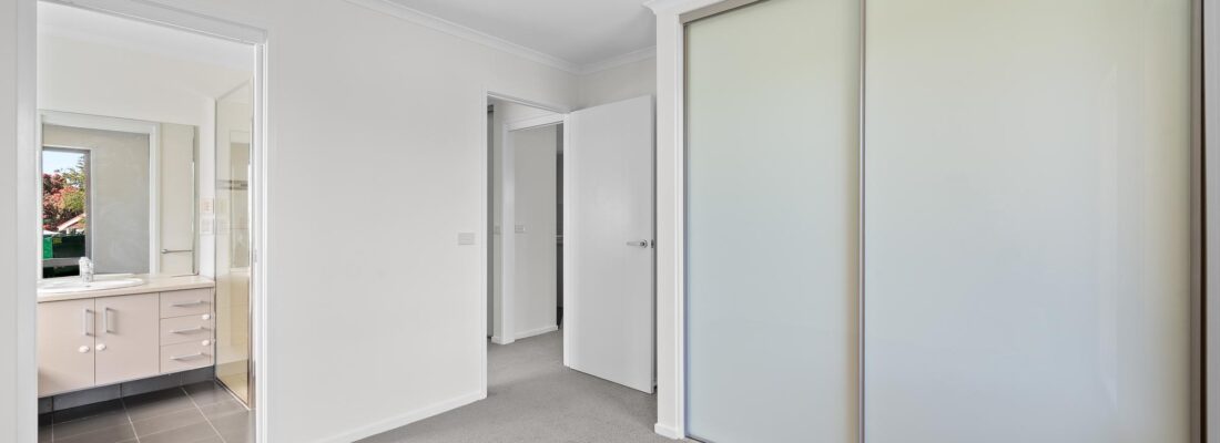 Kelly Fall & Jo Brownless Kelly Fall, Jo Brownless Fall Real Estate Kelly Fall & Jo Brownless