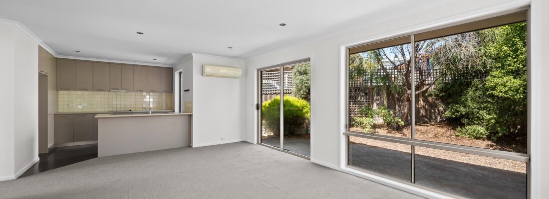 Kelly Fall & Jo Brownless Kelly Fall, Jo Brownless Fall Real Estate Kelly Fall & Jo Brownless