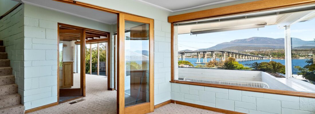 Kelly Fall & Jo Brownless Kelly Fall, Jo Brownless Fall Real Estate Kelly Fall & Jo Brownless