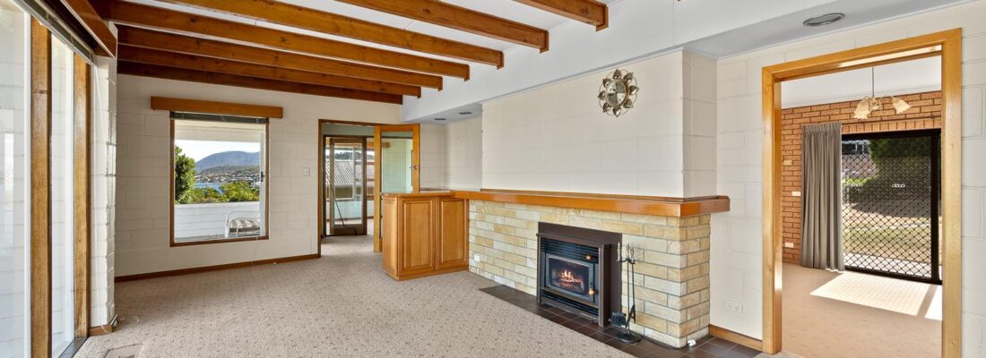 Kelly Fall & Jo Brownless Kelly Fall, Jo Brownless Fall Real Estate Kelly Fall & Jo Brownless