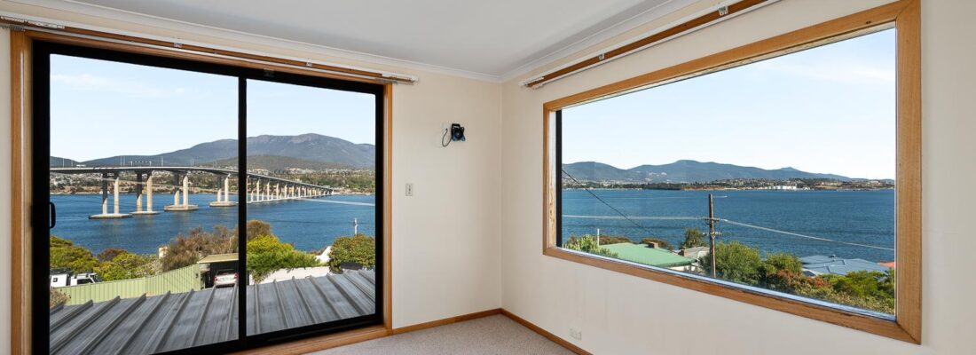 Kelly Fall & Jo Brownless Kelly Fall, Jo Brownless Fall Real Estate Kelly Fall & Jo Brownless