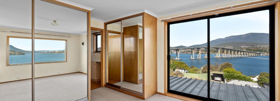 Kelly Fall & Jo Brownless Kelly Fall, Jo Brownless Fall Real Estate Kelly Fall & Jo Brownless