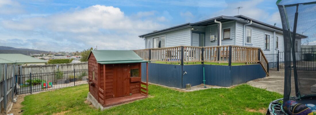 Naomi van Schie Naomi van Schie Fall Real Estate Naomi van Schie