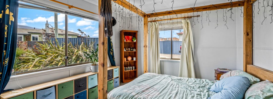 Naomi van Schie Naomi van Schie Fall Real Estate Naomi van Schie