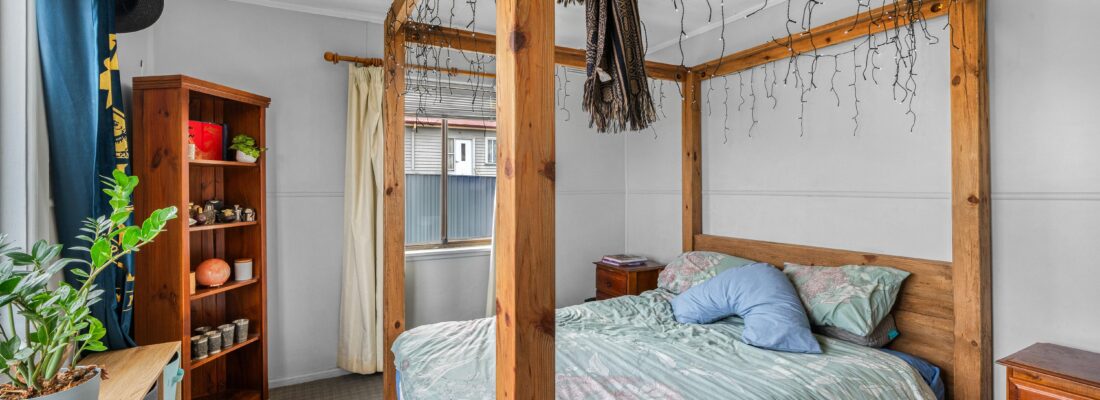 Naomi van Schie Naomi van Schie Fall Real Estate Naomi van Schie