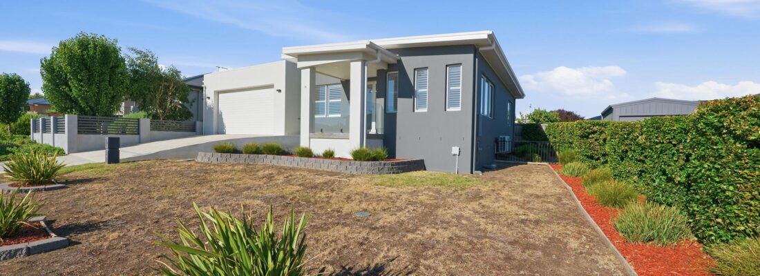 Suzanne Eaton suzanne eaton Fall Real Estate Suzanne Eaton