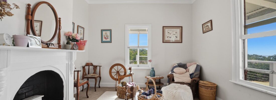 Naomi van Schie Naomi van Schie Fall Real Estate Naomi van Schie