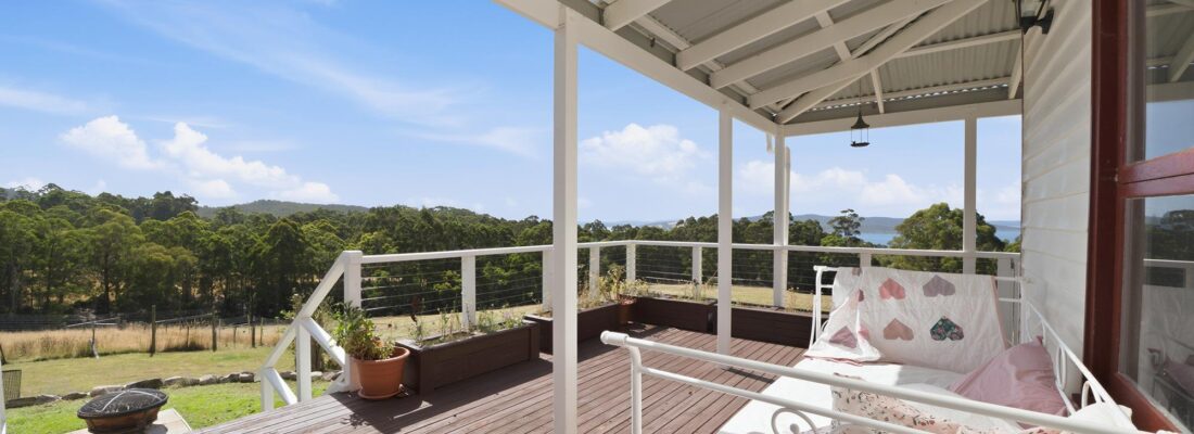 Fall Real Estate Naomi van Schie