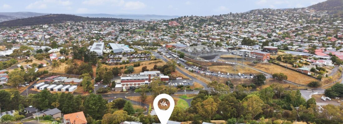 Kelly Fall & Jo Brownless Kelly Fall, Jo Brownless Fall Real Estate Kelly Fall & Jo Brownless