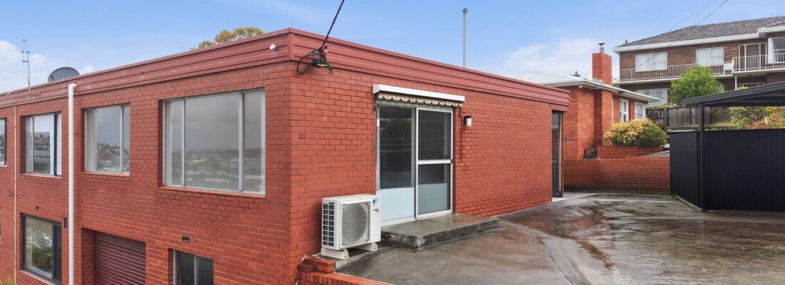 Kelly Fall & Jo Brownless Kelly Fall, Jo Brownless Fall Real Estate Kelly Fall & Jo Brownless