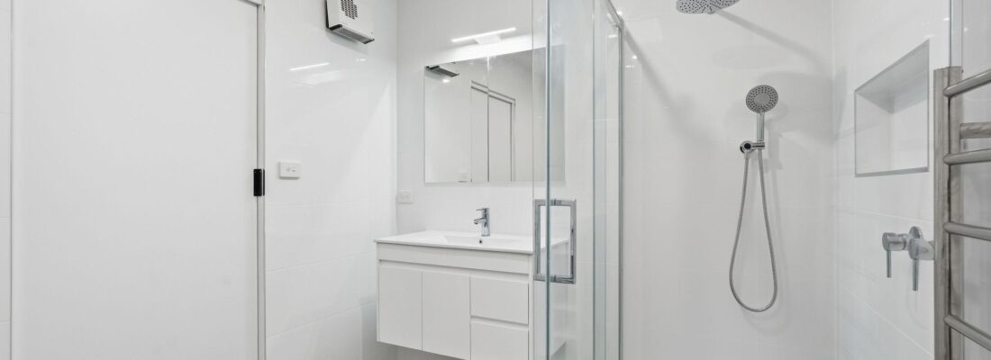 Kelly Fall & Jo Brownless Kelly Fall, Jo Brownless Fall Real Estate Kelly Fall & Jo Brownless