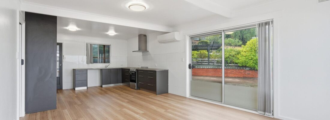 Kelly Fall & Jo Brownless Kelly Fall, Jo Brownless Fall Real Estate Kelly Fall & Jo Brownless