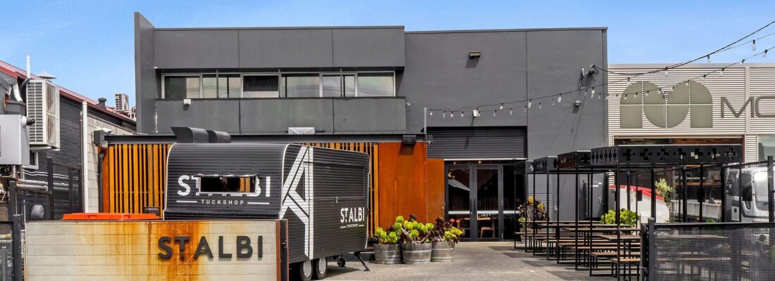 Kelly Fall & Jo Brownless Kelly Fall, Jo Brownless Fall Real Estate Kelly Fall & Jo Brownless