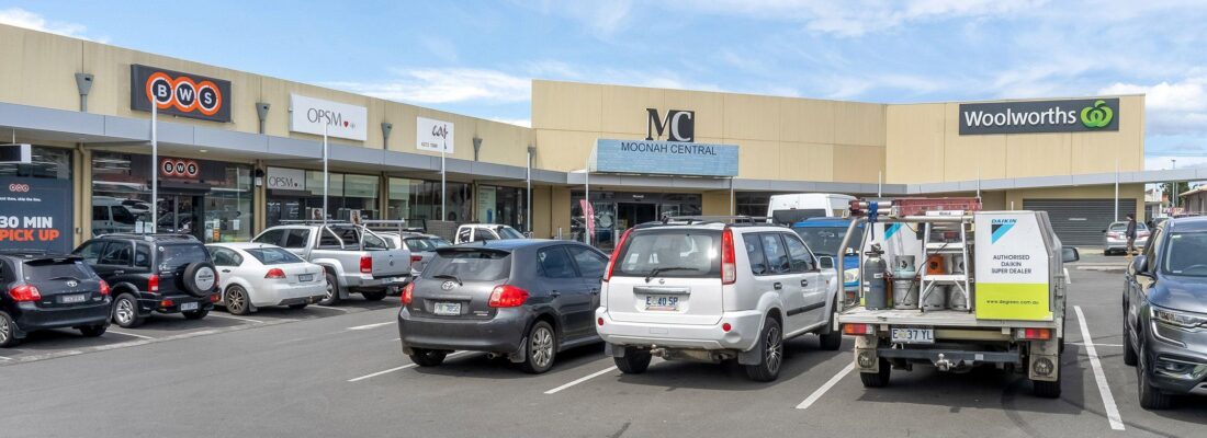 Fall Real Estate Kelly Fall & Jo Brownless