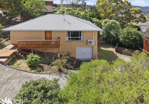 Fall Real Estate 1/8 Dawkins Court, WEST MOONAH TAS 7009