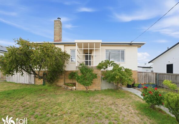 Fall Real Estate 48 Renfrew Circle, GOODWOOD TAS 7010