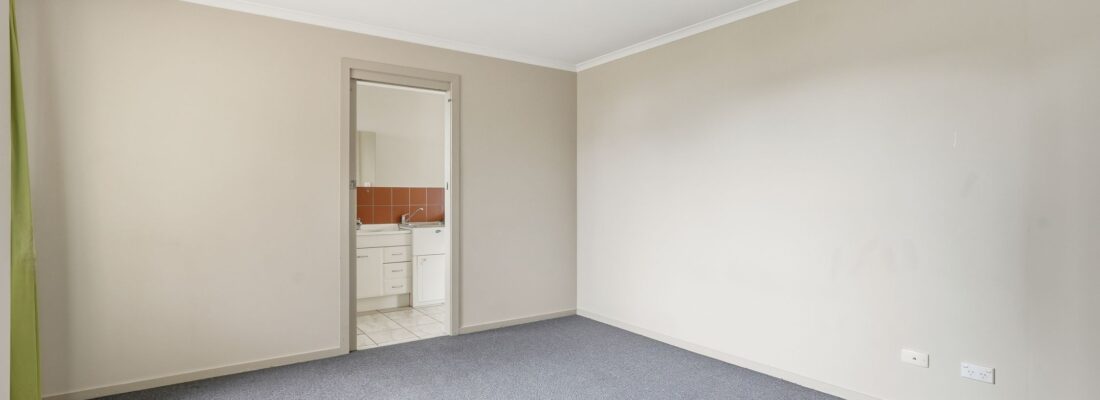 Kelly Fall & Jo Brownless Kelly Fall, Jo Brownless Fall Real Estate Kelly Fall & Jo Brownless