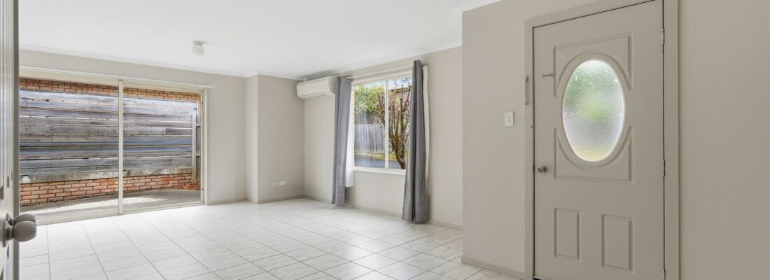 Kelly Fall & Jo Brownless Kelly Fall, Jo Brownless Fall Real Estate Kelly Fall & Jo Brownless