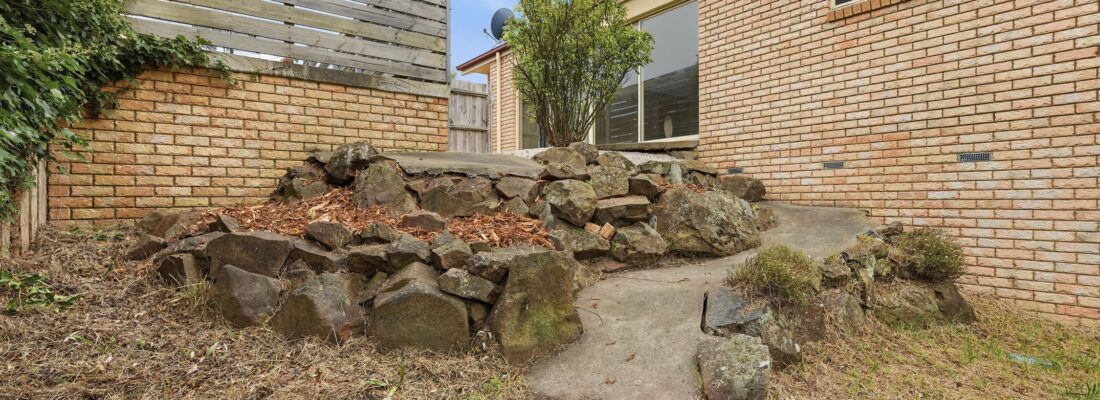 Kelly Fall & Jo Brownless Kelly Fall, Jo Brownless Fall Real Estate Kelly Fall & Jo Brownless