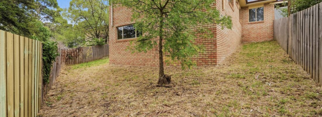 Kelly Fall & Jo Brownless Kelly Fall, Jo Brownless Fall Real Estate Kelly Fall & Jo Brownless