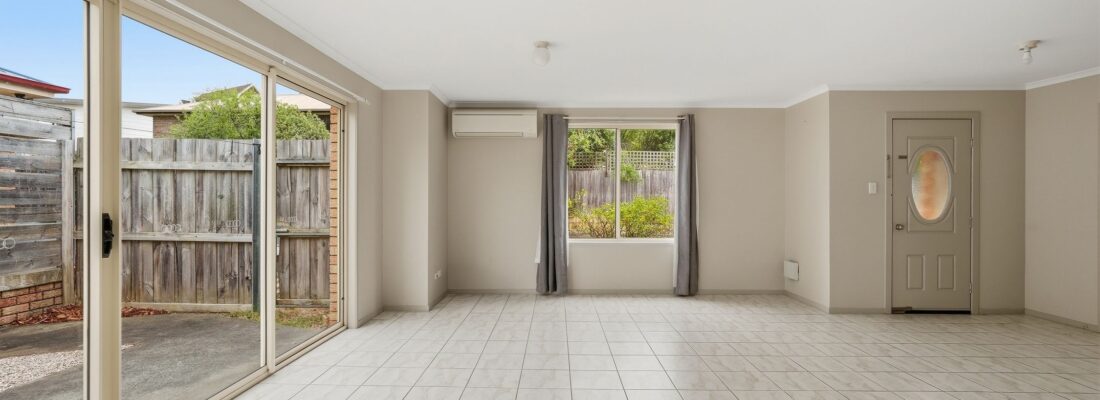 Kelly Fall & Jo Brownless Kelly Fall, Jo Brownless Fall Real Estate Kelly Fall & Jo Brownless