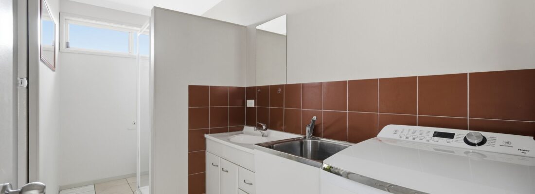 Kelly Fall & Jo Brownless Kelly Fall, Jo Brownless Fall Real Estate Kelly Fall & Jo Brownless