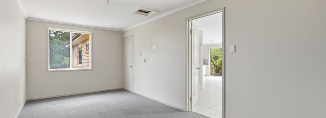 Kelly Fall & Jo Brownless Kelly Fall, Jo Brownless Fall Real Estate Kelly Fall & Jo Brownless