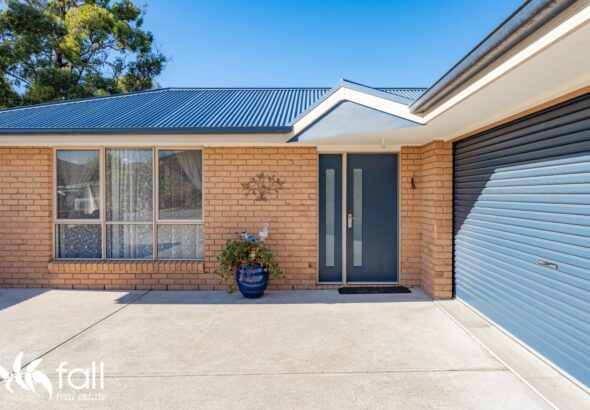 Fall Real Estate 11 Brook Way, KINGSTON TAS 7050