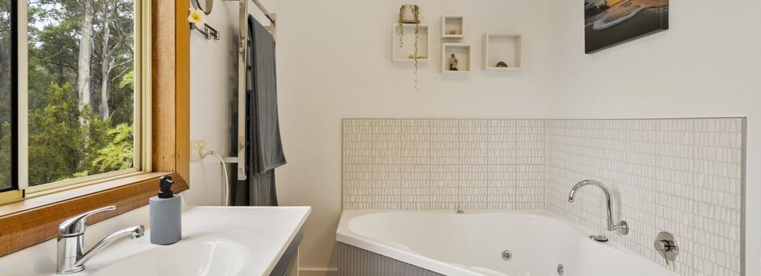 Kim Chandler-Storey Kim Chandler-Storey Fall Real Estate Kim Chandler-Storey