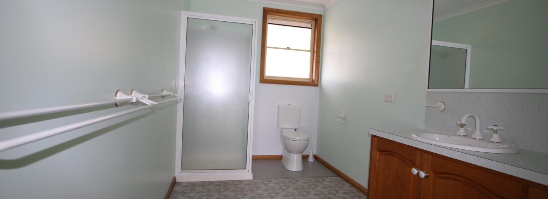 Elyse Lamprill Elyse Lamprill Fall Real Estate Elyse Lamprill