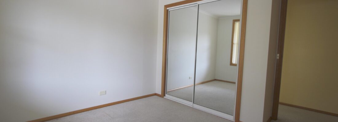 Elyse Lamprill Elyse Lamprill Fall Real Estate Elyse Lamprill