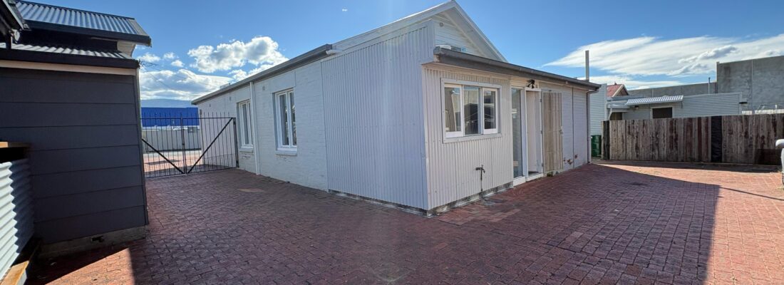 Elyse Lamprill Elyse Lamprill Fall Real Estate Elyse Lamprill