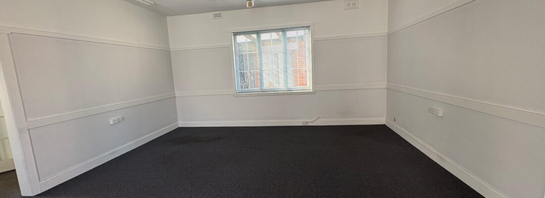 Elyse Lamprill Elyse Lamprill Fall Real Estate Elyse Lamprill