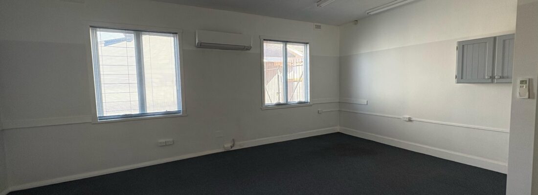 Elyse Lamprill Elyse Lamprill Fall Real Estate Elyse Lamprill