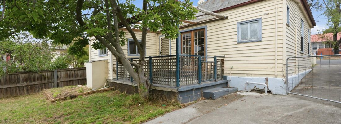 Fall Real Estate Naomi van Schie