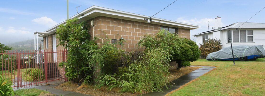 Fall Real Estate Naomi van Schie