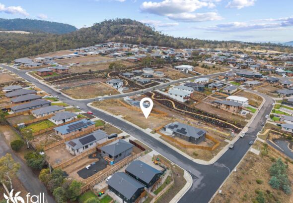 Fall Real Estate 4 Eonia Avenue, RISDON VALE TAS 7016