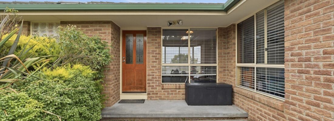 Sam Scarlett Sam Scarlett Fall Real Estate Sam Scarlett