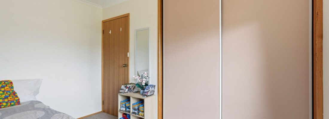 Sam Scarlett Sam Scarlett Fall Real Estate Sam Scarlett