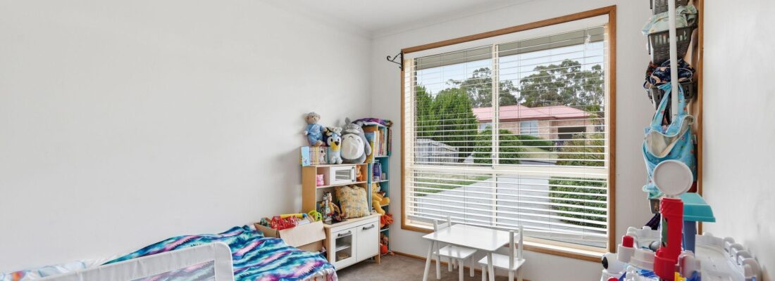 Sam Scarlett Sam Scarlett Fall Real Estate Sam Scarlett