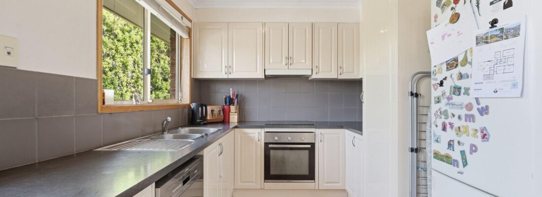 Sam Scarlett Sam Scarlett Fall Real Estate Sam Scarlett