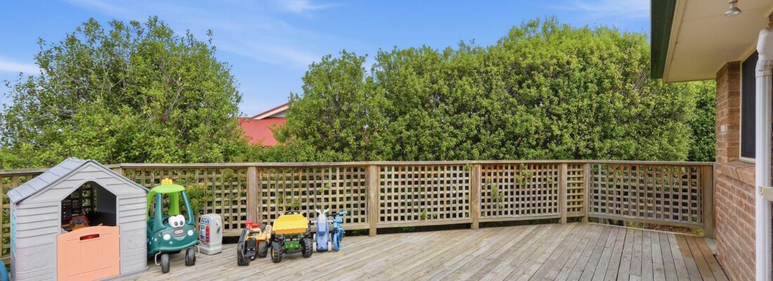 Sam Scarlett Sam Scarlett Fall Real Estate Sam Scarlett