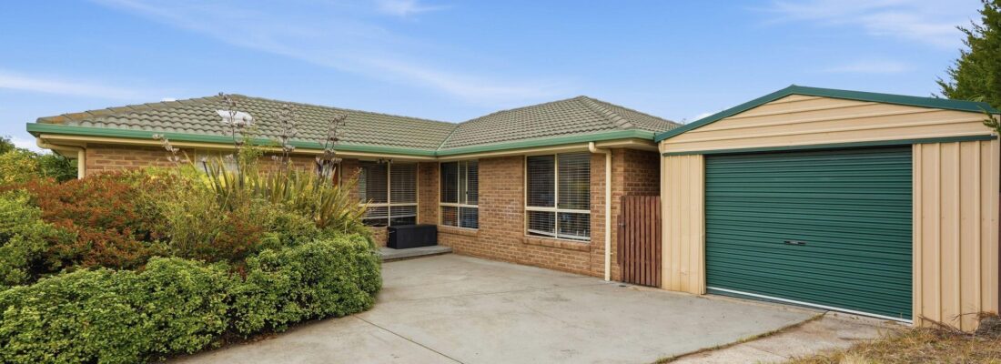 Sam Scarlett Sam Scarlett Fall Real Estate Sam Scarlett