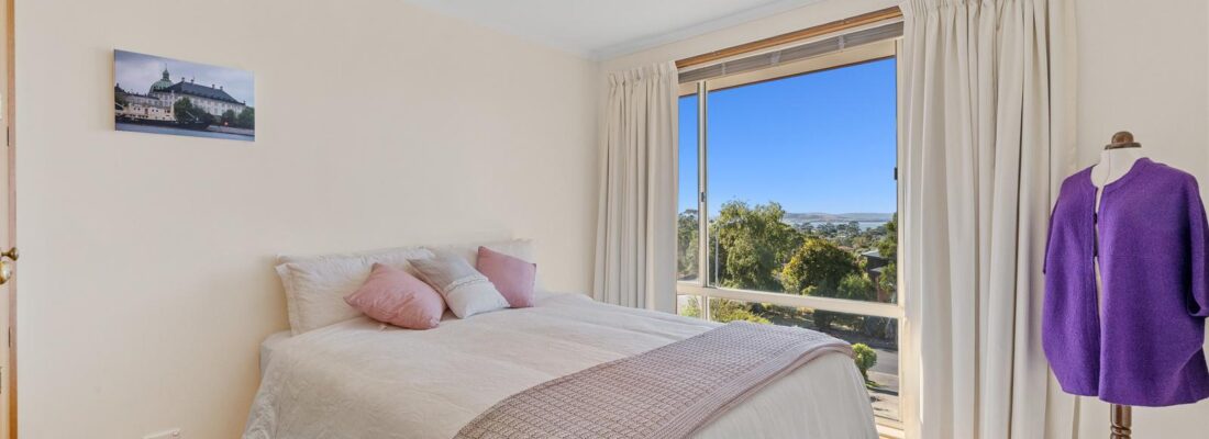 Kim Chandler-Storey Kim Chandler-Storey Fall Real Estate Kim Chandler-Storey