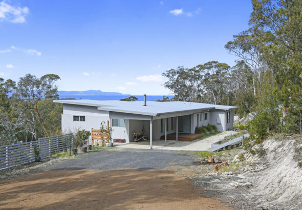 687 Gellibrand Drive, SANDFORD TAS 7020 Rentals Hobart Fall Real Estate 687 Gellibrand Drive, SANDFORD TAS 7020