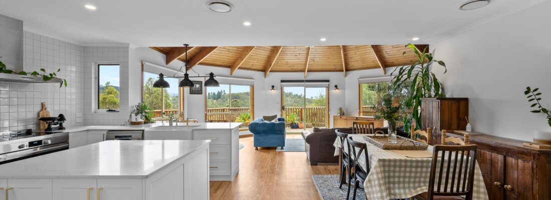 Fall Real Estate Kelly Fall & Jo Brownless