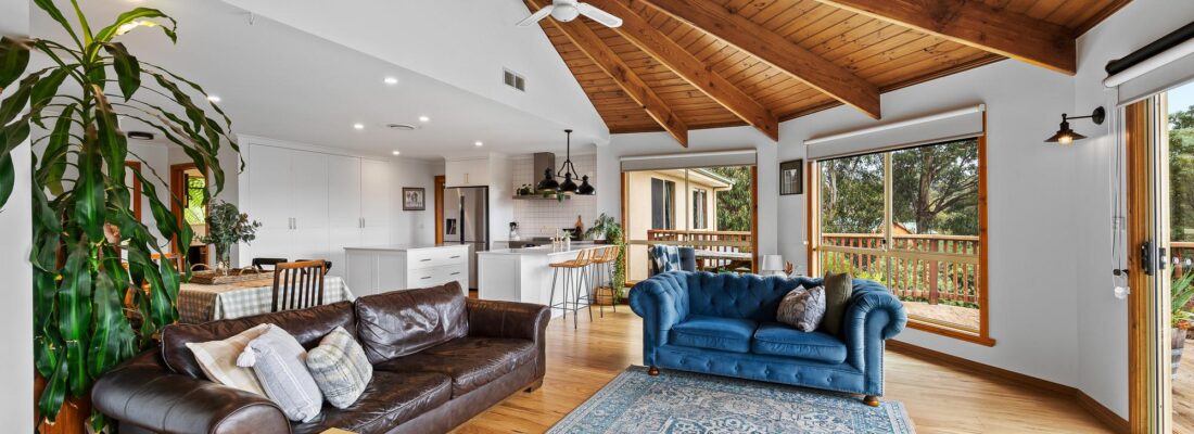 Kelly Fall & Jo Brownless Kelly Fall, Jo Brownless Fall Real Estate Kelly Fall & Jo Brownless