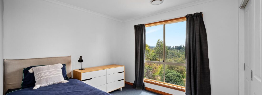 Kelly Fall & Jo Brownless Kelly Fall, Jo Brownless Fall Real Estate Kelly Fall & Jo Brownless