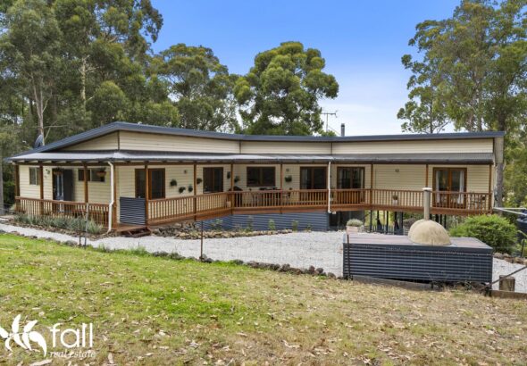 Fall Real Estate 40 Pelverata Road, SANDFLY TAS 7150