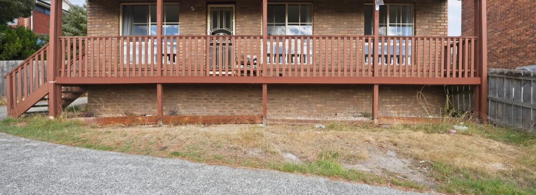 Fall Real Estate Naomi van Schie